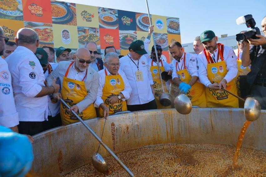 Kayseri'nin 6 bin yıllık lezzet mirası sahneye çıktı: 4’üncü Kayseri Gastronomi Günleri kapılarını açtı