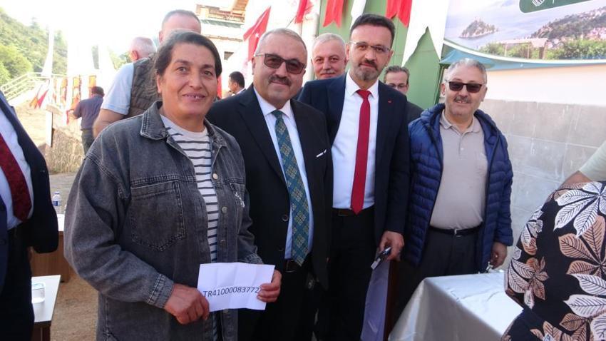 Giresun’da manda yetiştiriciliğine dev hibe: 25 üreticiye kurayla damızlık boğa dağıtıldı!