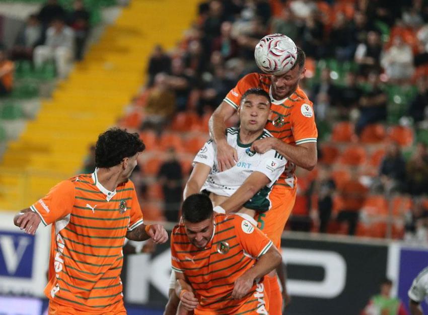 Kocaelispor Alanyaspor deplasmanından 3 puanla dönüyor