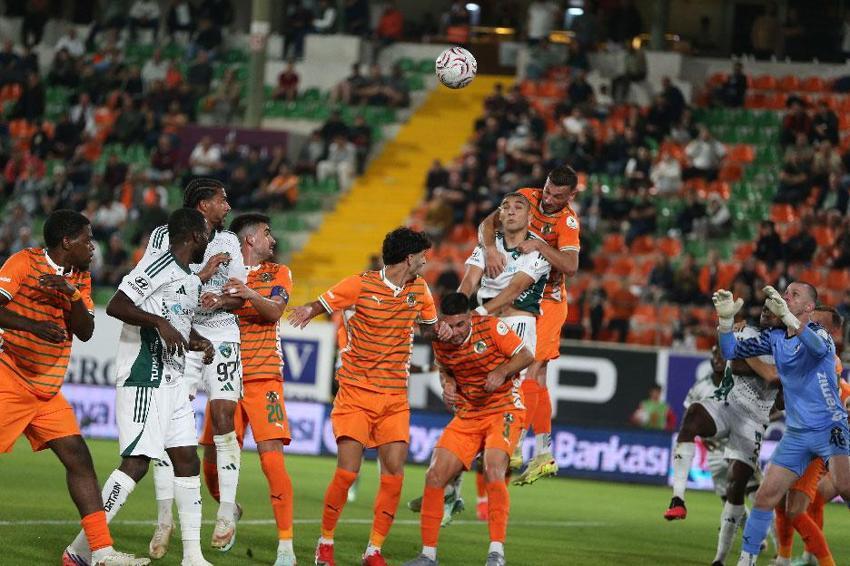 Kocaelispor Alanyaspor deplasmanından 3 puanla dönüyor