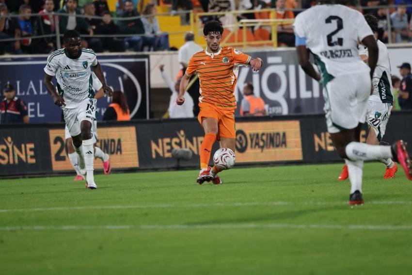 Kocaelispor'da Selçuk İnan 'kapatamadık' deyip itiraf etti