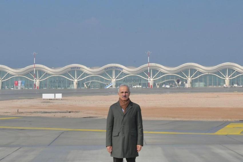 Hatay Havalimanı’nda çalışmalar sürüyor! Bakan Uraloğlu tarih verdi
