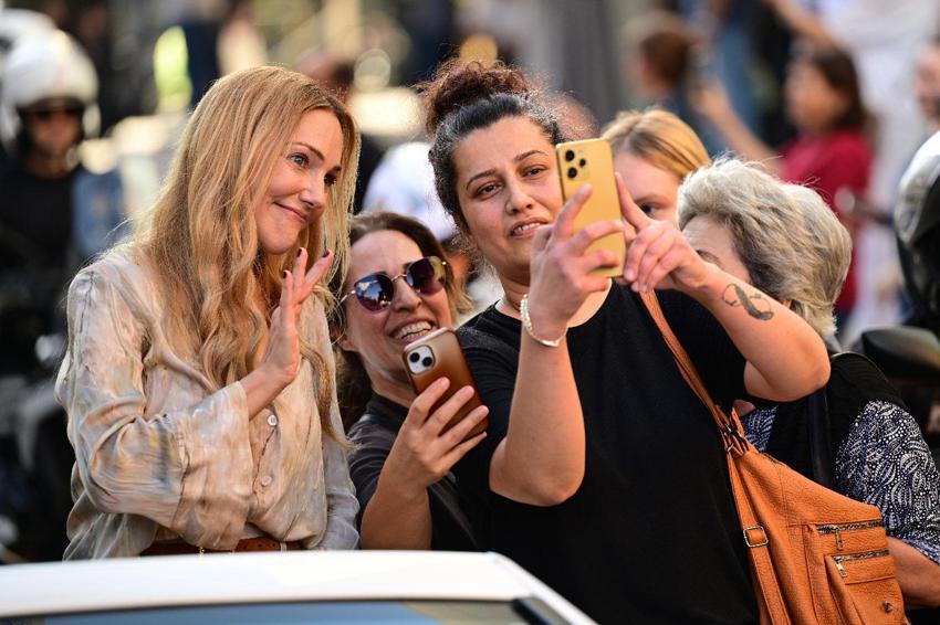 63. Uluslararası Antalya Altın Portakal Film Festivali! Kortej için vatandaşlar sokakları doldurdu