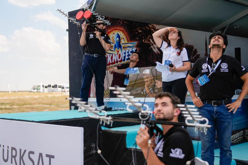 Model Uydu Yarışması’nda 8 ülkeyi geride bırakan Türk ekibinden uydu şampiyonluğu