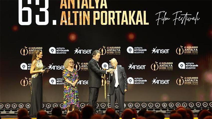 Altın Portakal'da onur ve emek ödülleri sahiplerini buldu