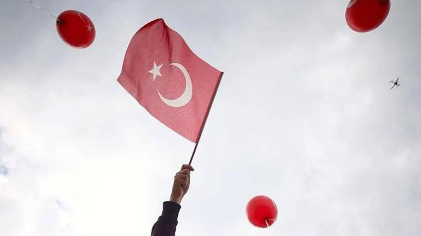 BUGÜN OKULLAR TATİL Mİ? 27 Ekim 2026 Salı İstanbul, Kocaeli, Antalya ve diğer illerde okul var mı? Valiliklerden son dakika açıklamaları