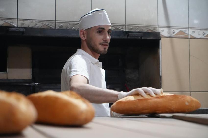 Soba sıcağı ararken hayatının mesleğini buldu! 14 yaşında girdiği fırından zanaatkar olarak çıktı, 45 çeşit üretmeye başladı