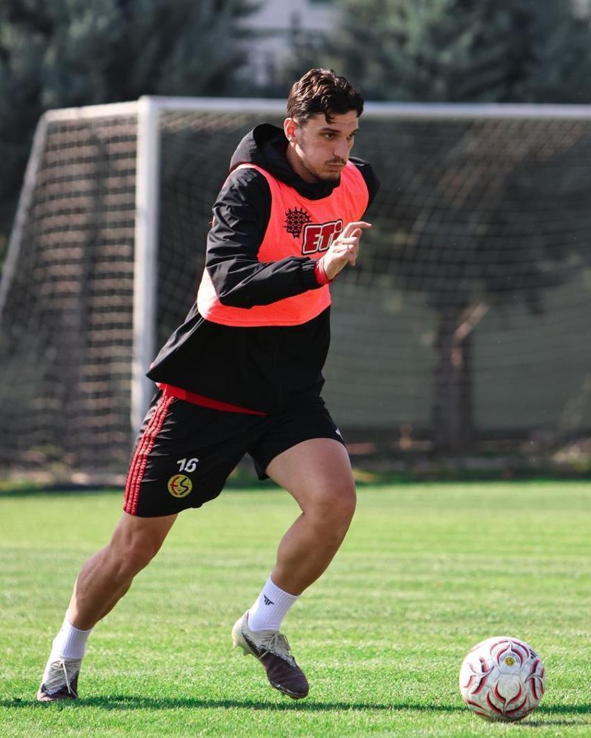 ESKİŞEHİRSPOR-IĞDIR FK maçı ne zaman, saat kaçta ve hangi kanalda? Ziraat Türkiye Kupası'nda tur heyecanı