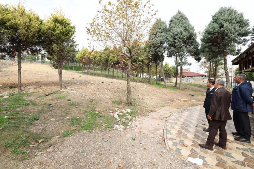 Diliskelesi’nde iki noktada dönüşüm: Park ve halı saha modernleşiyor