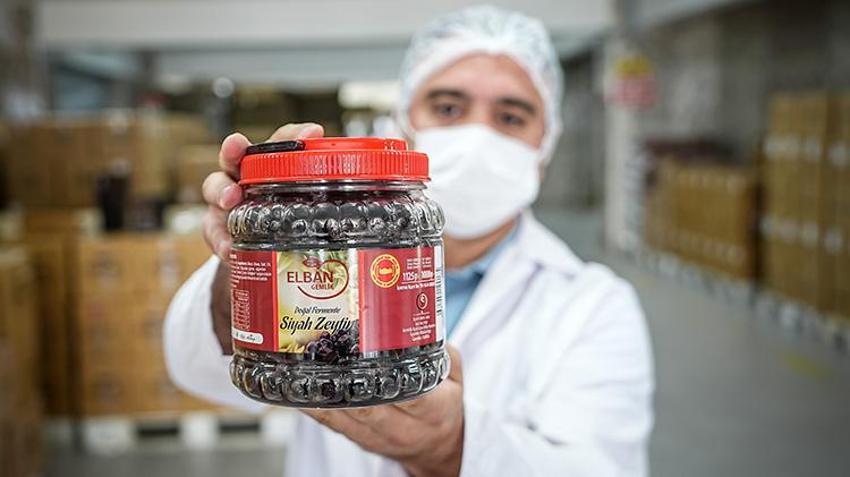 Bursa'da hükümlüler hem üretiyor hem meslek öğreniyor: Çiftçinin ürünü peşin ödemeyle alınıyor!