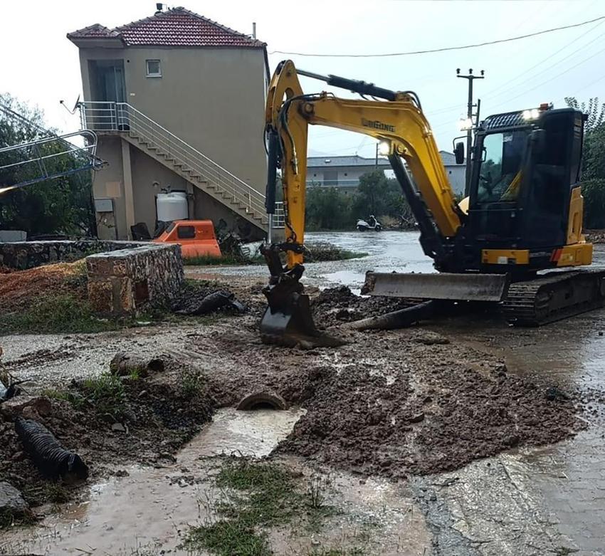 Muğla’da olumsuz hava şartları hayatı etkiledi: Ekipler müdahaleye başladı