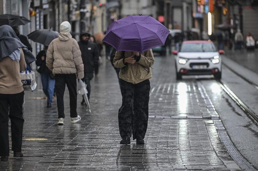 Sağanak yağışlar 33 şehirde etkili olacak! Meteoroloji son hava durumu raporuyla uyardı