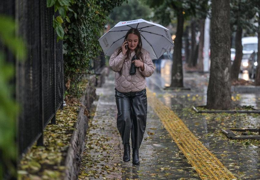Sağanak yağışlar 33 şehirde etkili olacak! Meteoroloji son hava durumu raporuyla uyardı