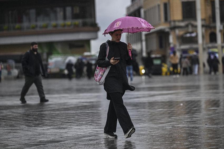 Sağanak yağışlar 33 şehirde etkili olacak! Meteoroloji son hava durumu raporuyla uyardı