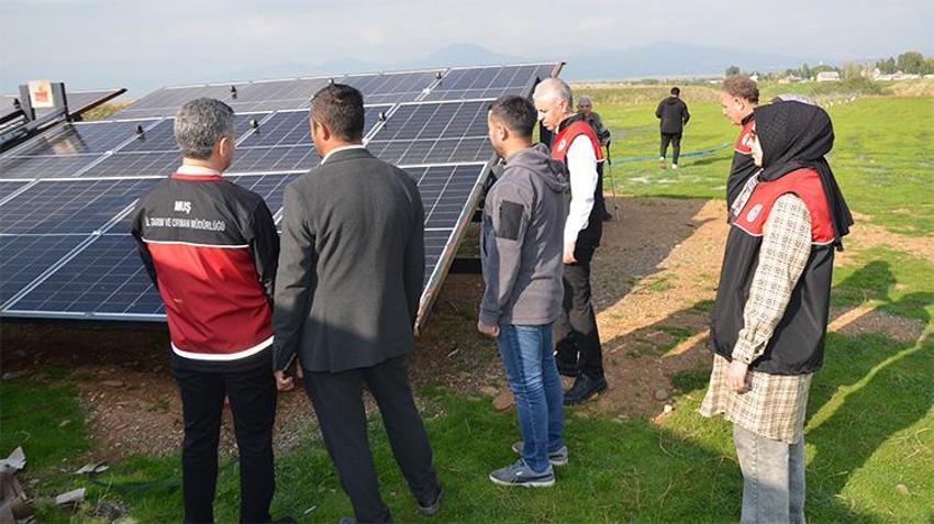 Mazot masrafı tarih oldu! Muşlu çiftçi devlet desteğiyle tarlasına kurdu, maliyetleri sıfırladı