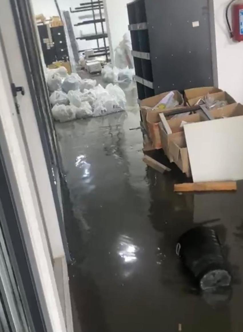 Bodrum’da sağanak dehşeti: Cadde ve sokaklar göle döndü