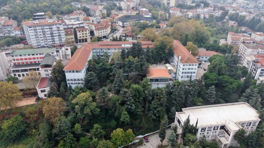 Türkiye'nin dört bir yanından şifa aramaya geliyorlardı: 723 yıllık şifa geçmişi olan Askeri Hastane taşınıyor