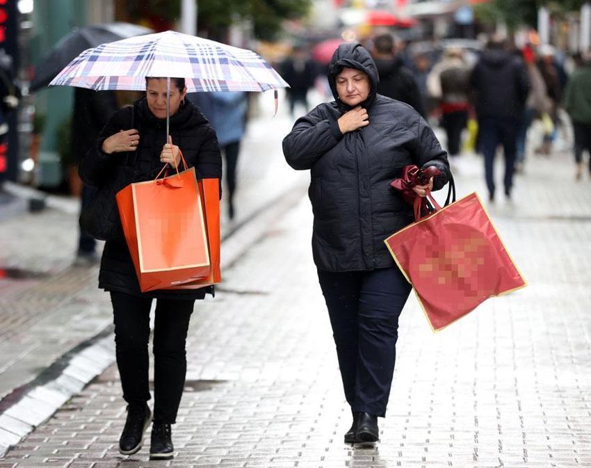 Sağanak yağışlar kuvvetli geliyor! Meteoroloji ve AFAD tarih vererek İstanbul ve birçok ili uyardı: Şiddetli yağışlara dikkat