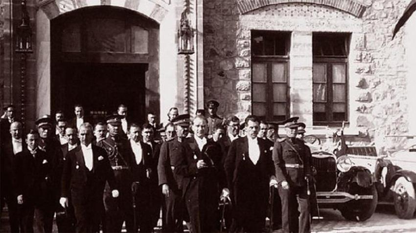 Türkiye Cumhuriyeti 103 yaşında!
