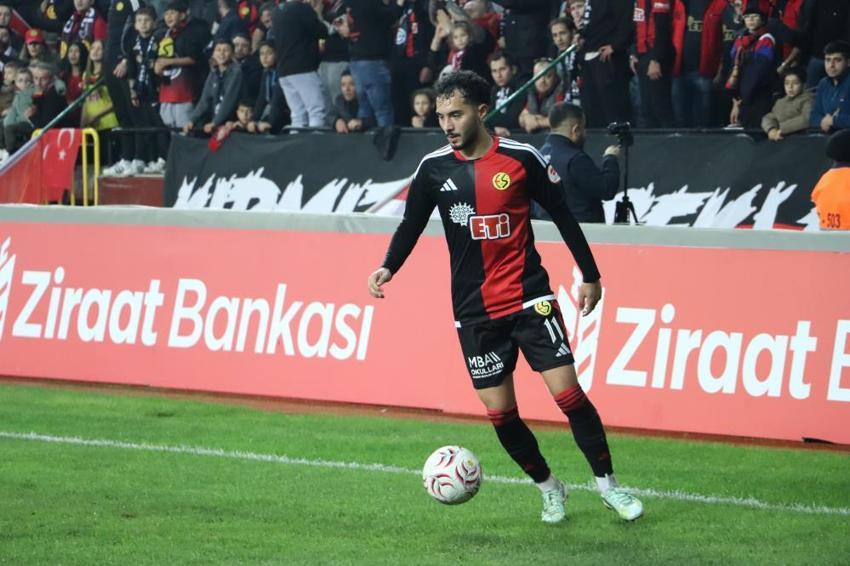 Eskişehirspor - Iğdır FK: 1 - 0 maç sonucu! Eskişehirspor - Iğdır FK maç özeti ve golleri