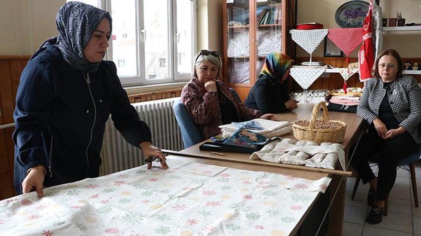 Kayseri'de çöpe atılan kiraz çekirdekleri servete dönüşüyor! Kadınlara yeni gelir kapısı açıldı