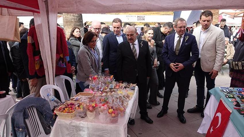 Ayvalık'ta 'sıvı altın' sezonu görkemli törenle başladı: 21. Uluslararası Ayvalık Zeytin Festivali başladı!