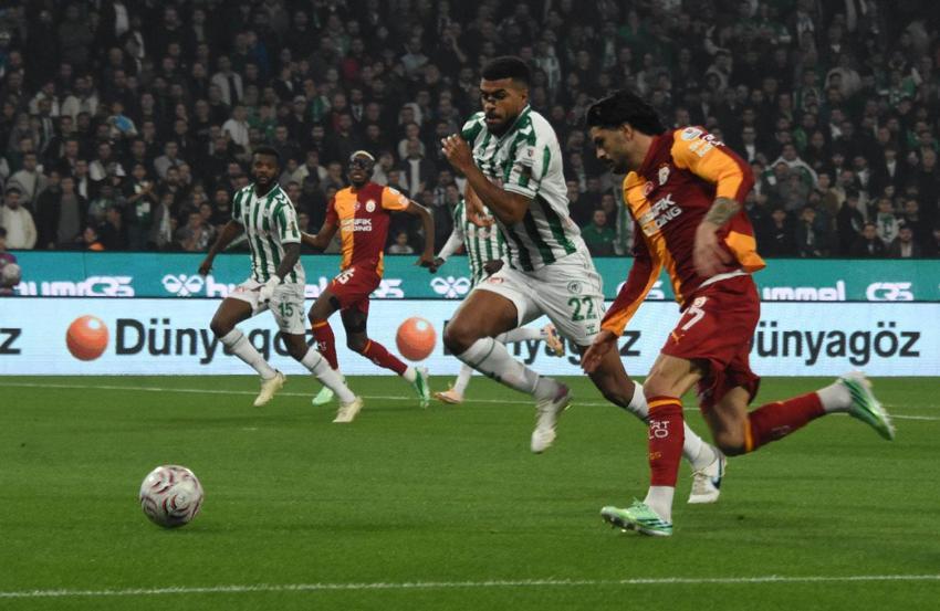 Konyaspor - Galatasaray maçında 4 gol ve 1 penaltı vardı