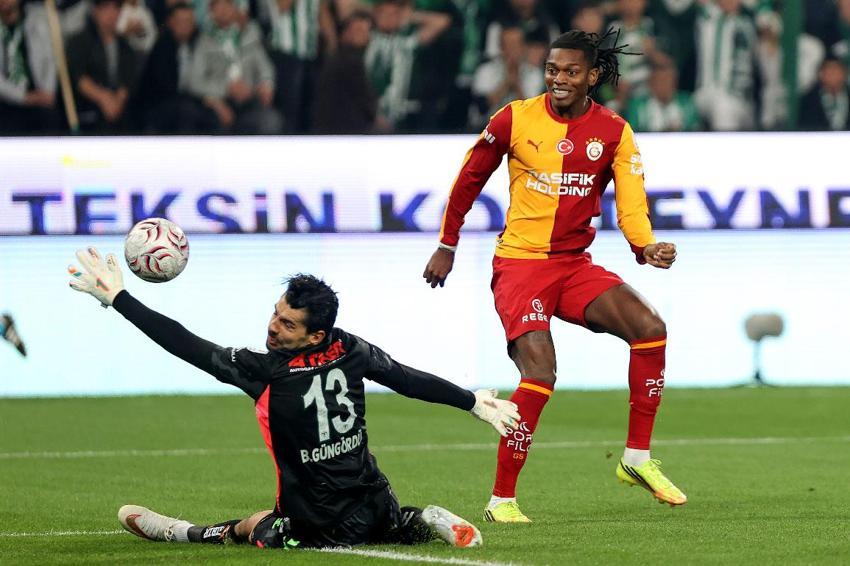 Konyaspor - Galatasaray maçında 4 gol ve 1 penaltı vardı