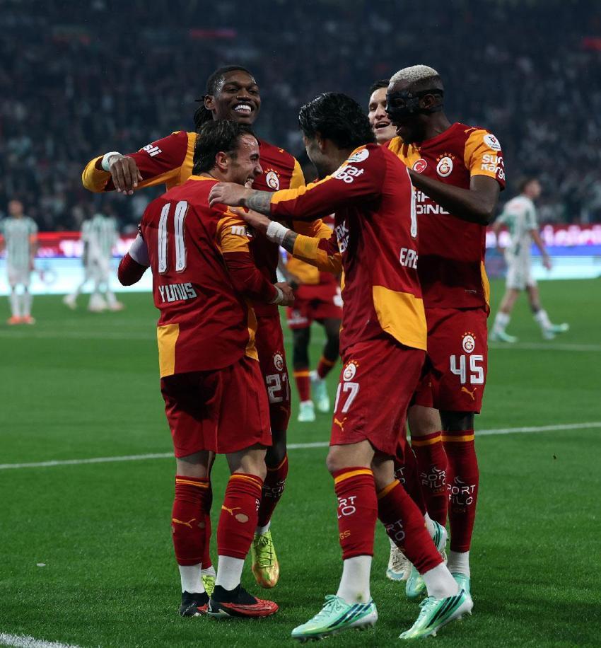 Konyaspor - Galatasaray maçında 4 gol ve 1 penaltı vardı