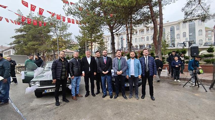 Bolu’da inanılmaz dayanışma: İki hurda sanılan araç cami inşaatı için 410 bin TL’ye satıldı!