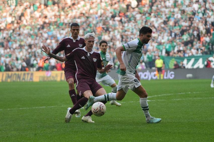 Bursaspor - Bandırmaspor maçında 3 puan 3 golle geldi