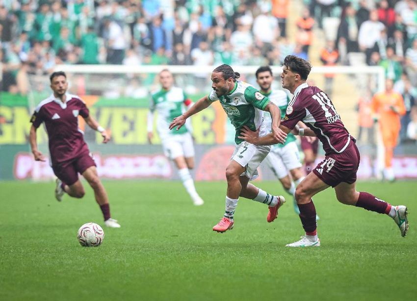 Bursaspor - Bandırmaspor maçında 3 puan 3 golle geldi