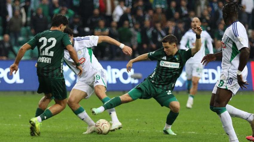 Kocaelispor- Çaykur Rizespor maçın büyük heyecan var gol yok