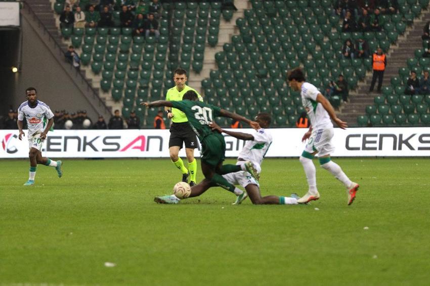Kocaelispor- Çaykur Rizespor maçın büyük heyecan var gol yok