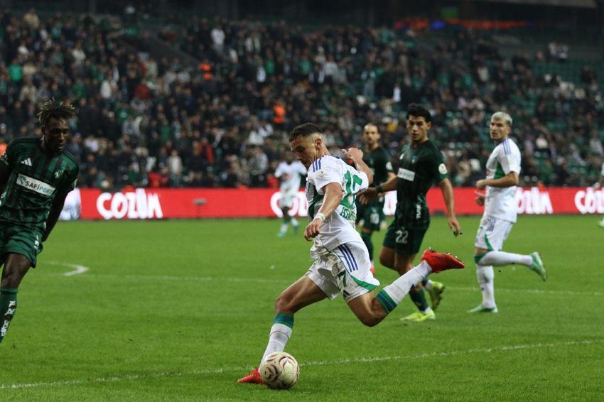 Kocaelispor- Çaykur Rizespor maçın büyük heyecan var gol yok