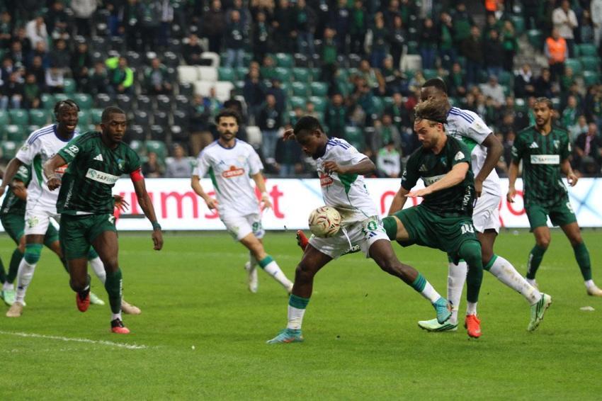 Kocaelispor- Çaykur Rizespor maçın büyük heyecan var gol yok