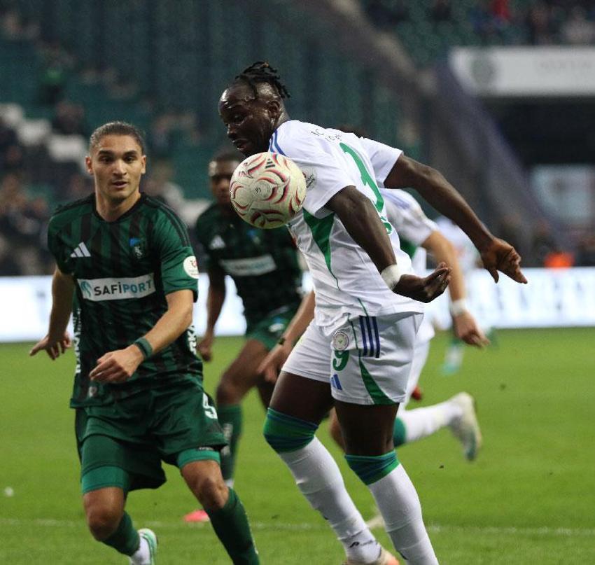 Kocaelispor- Çaykur Rizespor maçın büyük heyecan var gol yok