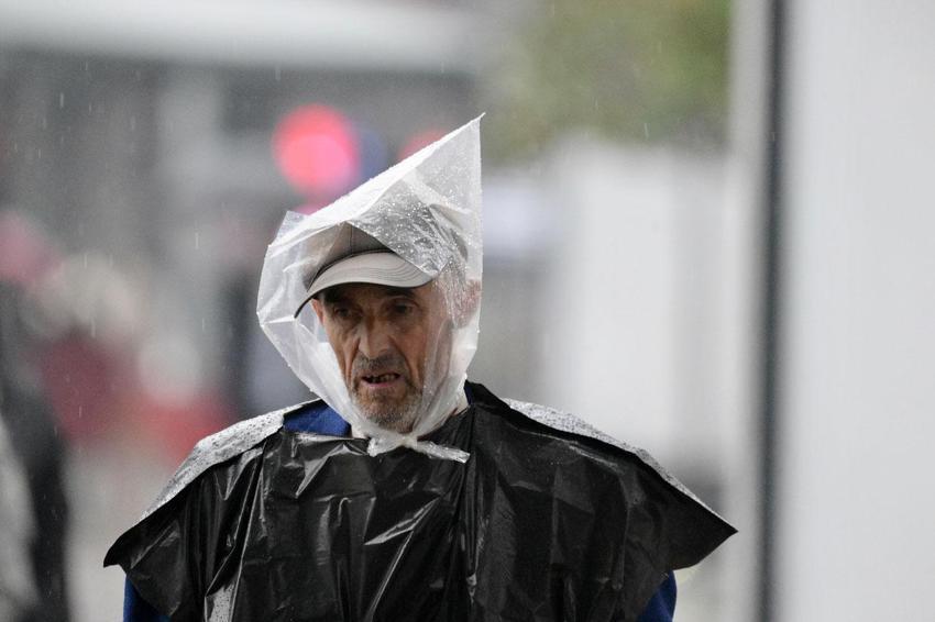 Sağanak yağışlar kuvvetli dönüyor! Meteoroloji ve AKOM tarih vererek 23 ili yaşanabilenecek olmusuzluklara karşı uyardı